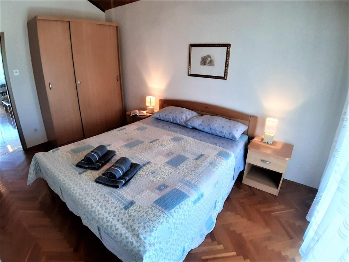 Apt Mirella Apartment Rovinj Exterior photo